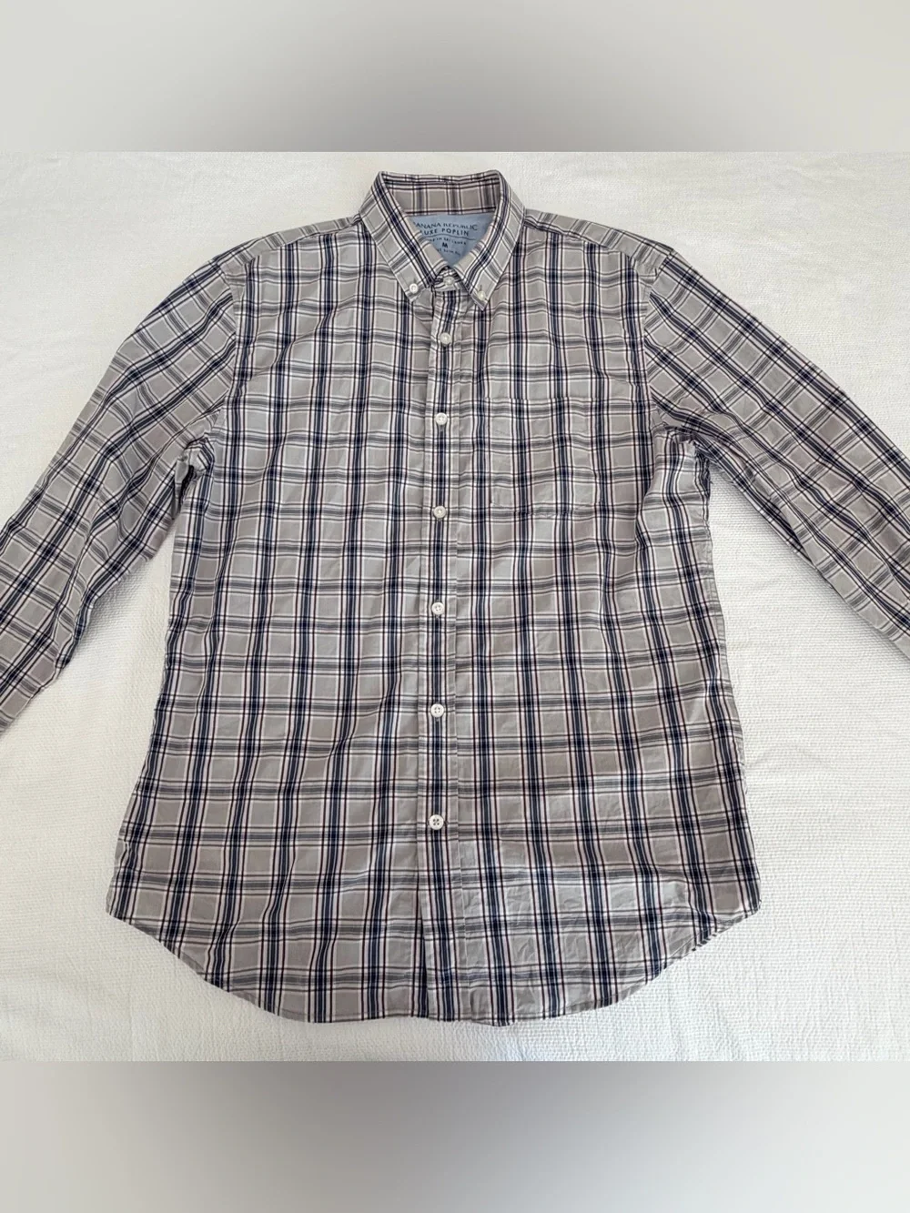 Banana Republic Men’s Blue and Gray Plaid Button-Down Shirt